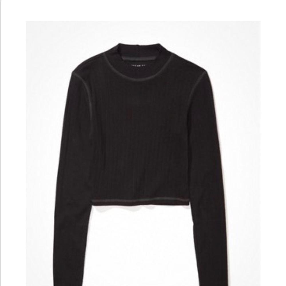 AE Long sleeve mock neck t-shirt NWT